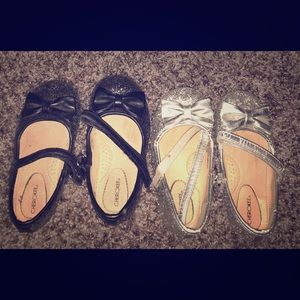 Cherokee Girls Adorable Sparkle Shoes